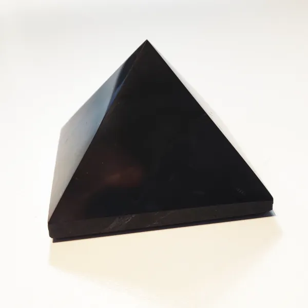 Shungiet Piramide 8cm